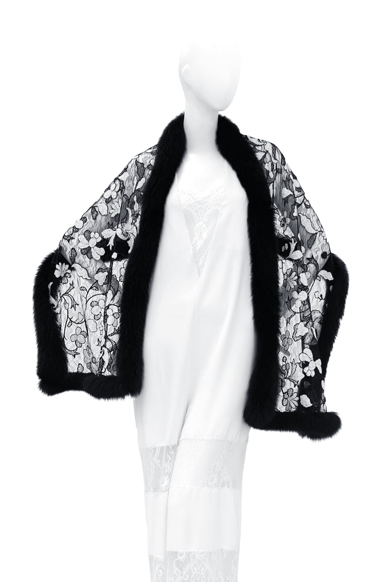 ファートリム・レースストール - ブラック＆ホワイト – CHIE IMAI GROUP