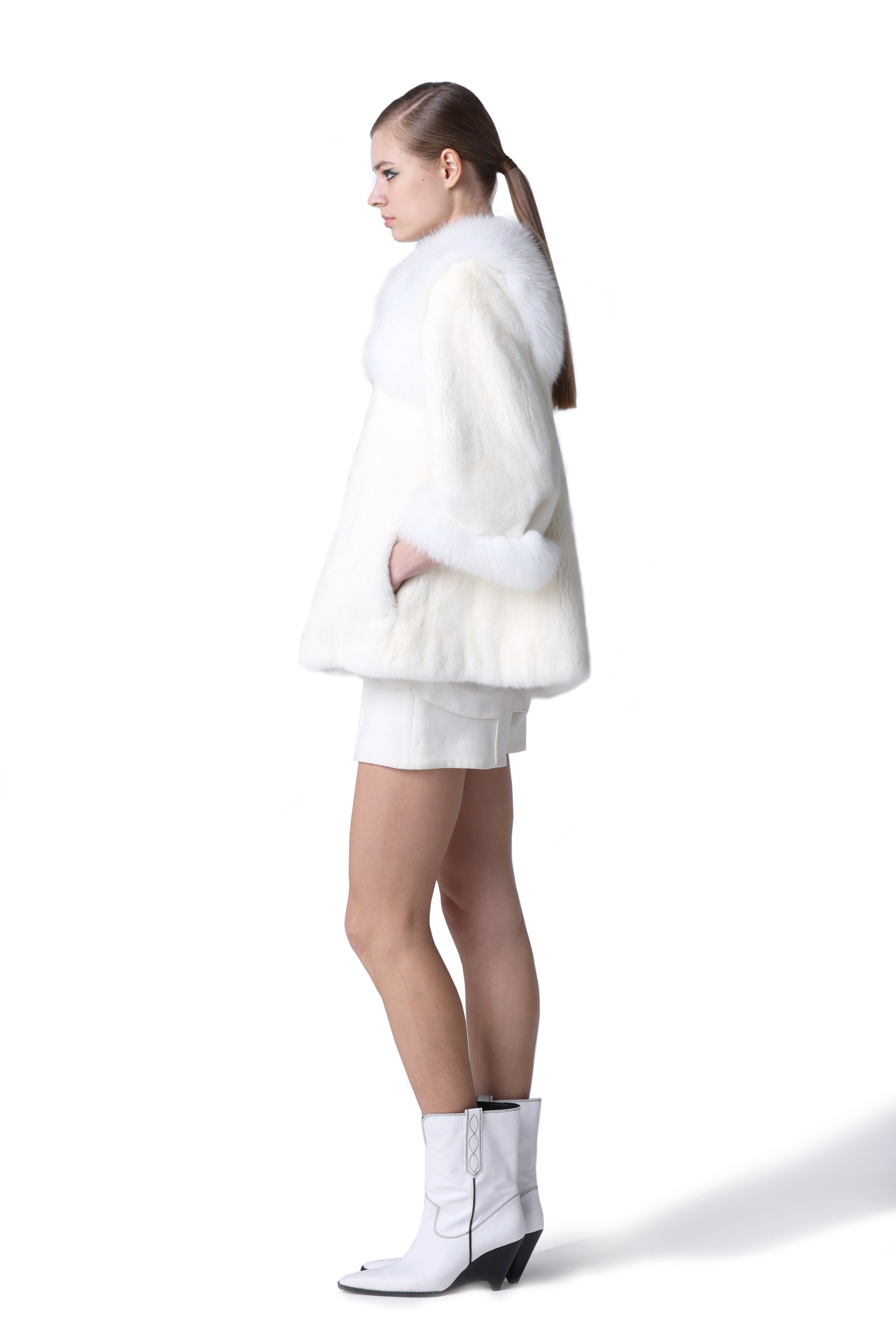 CHIE ホワイトミンク フォックスジャケット – CHIE IMAI GROUP