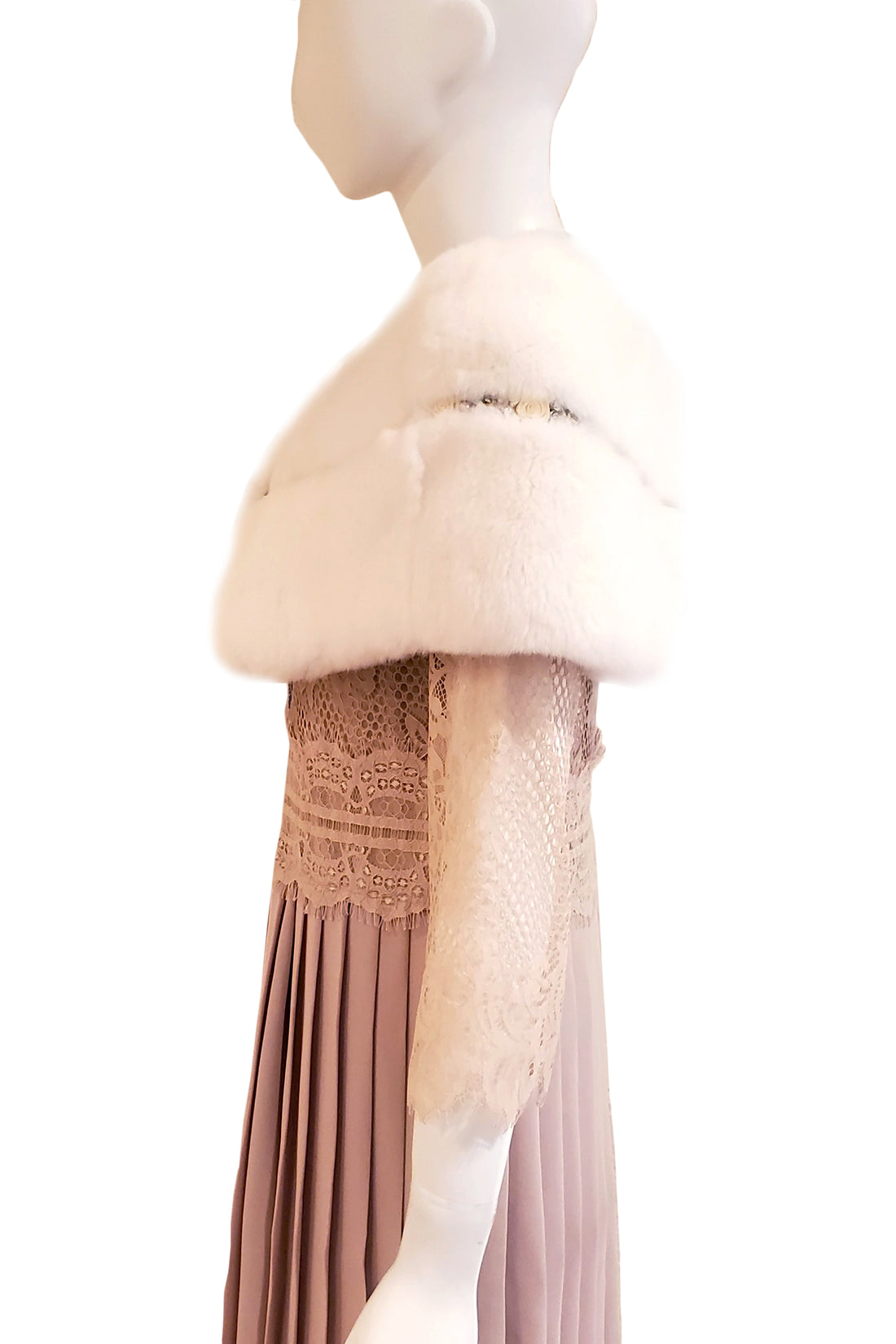 CHIE IMAI SNOW CAPE