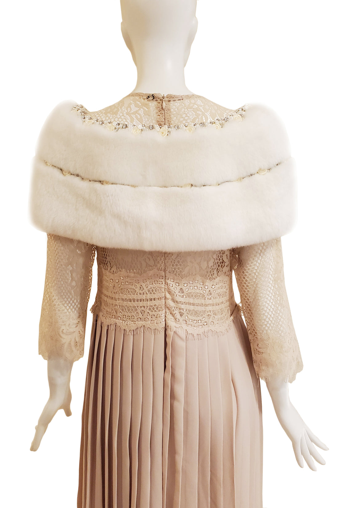 CHIE IMAI SNOW CAPE