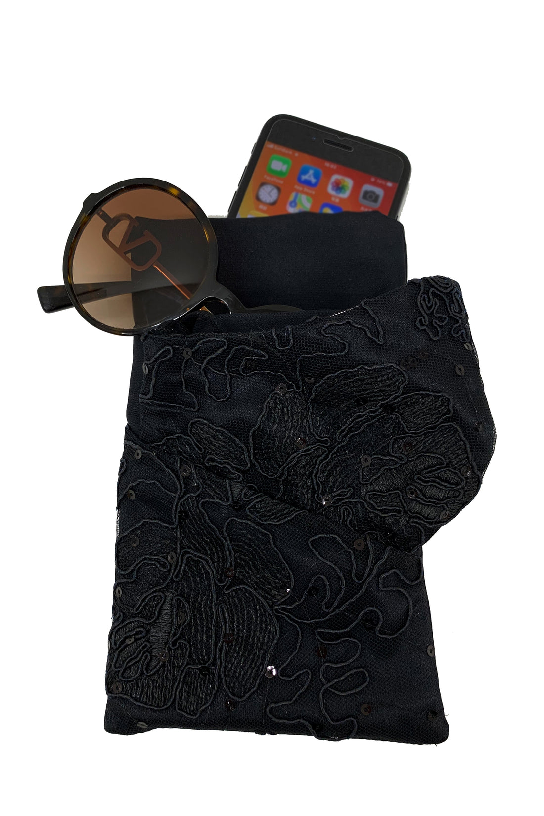 Chie Chic Posh Magical Case - Black Sand Beach